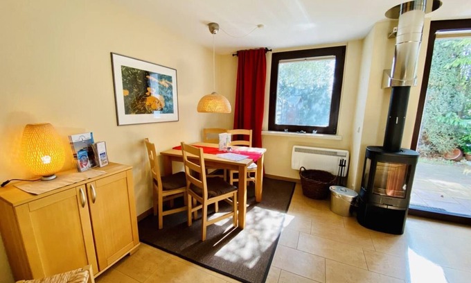 Diedrichshagen Casa | Vacation home Meersand, 200 m v. Beach