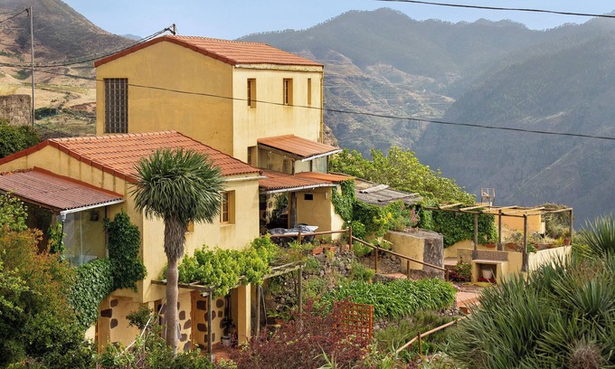 Gáldar Casa | Casa vacacional 'Mirador de la Abuela' con vistas al mar, 2 terrazas y Wi-Fi
