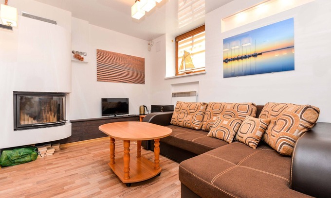 Nida Casa | Casa de vacaciones "Nidos Gaiva" habitación triple con sofá cama