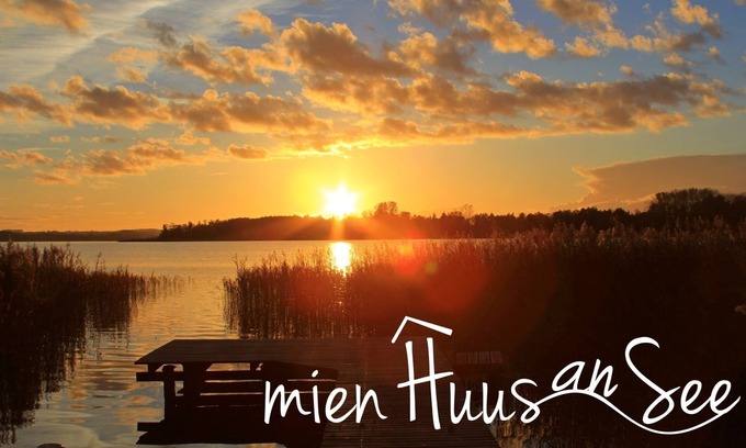 Guestrow Casa | Vacation home on the Inselsee, with private lake access, jetty and bathing facilities