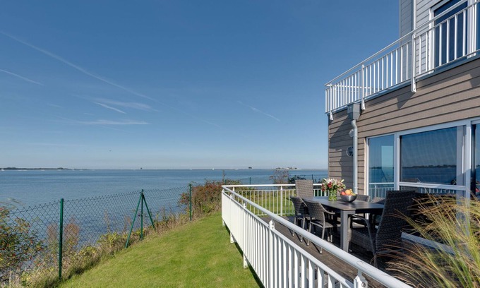 Olpenitz Casa | Viento del mar Báltico: vista al agua, sauna finlandesa, hidromasaje, chimenea, 2 estacionamientos