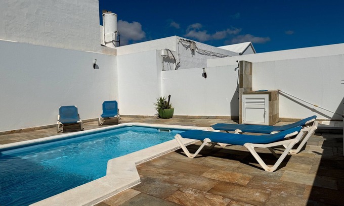 Tahiche Casa | Casa Vacacional 'Preciosa' con Vista a la Montaña, Wi-Fi y Aire Acondicionado