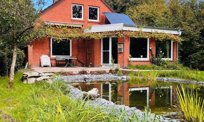 Egels Casa | Vacation home Warf Central in East Frisia
