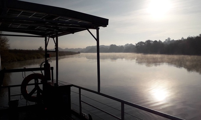 Havern Cabaña | Vacation home with large meadow on nature reserve lake