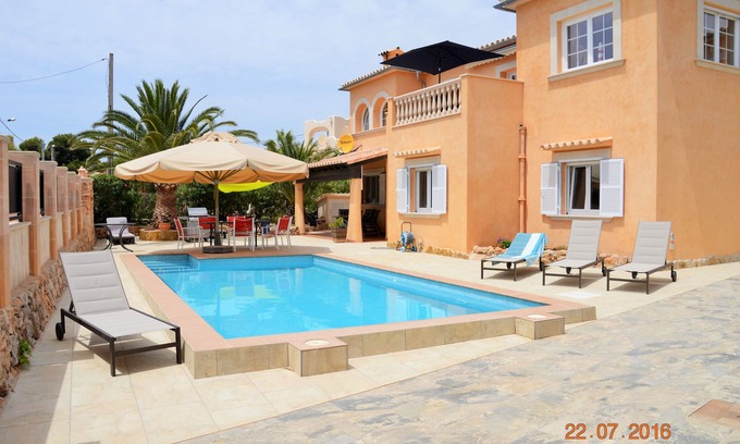 Vallgornera Casa | Casa de vacaciones con piscina junto al mar con 4 dormitorios para 7 personas Wi-Fi, perros