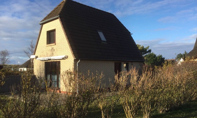 Vitte Casa | Vacation home "Zur Ostsee" central quiet location in Vitte 2 min. to the beach