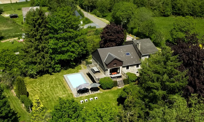 Gouvy Casa | Casa de vacaciones con piscina para 21 personas.