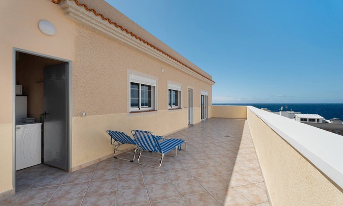 Los Abrigos Apartamento | Vacaciones 'Los Abrigos 2' con Terraza Privada y Wi-Fi