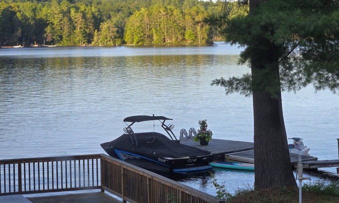 Dysart et al Cabaña | Vacation on beautiful Haliburton Lake!!