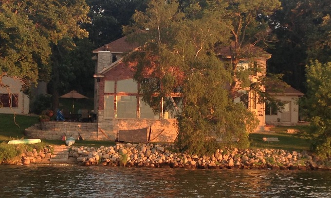 Alexandria Casa | Vacation Paradise on the Chain of Lakes in Alexandria
