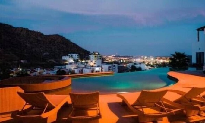 Libertad Condominio | Vacation ready condo with ocean views(Cabo San Lucas)