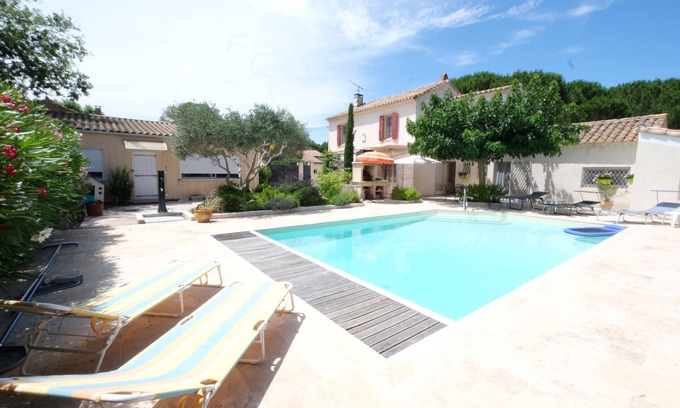 Moules Chalet De Esquí | Vacation rental house with pool MOULES LS3-424