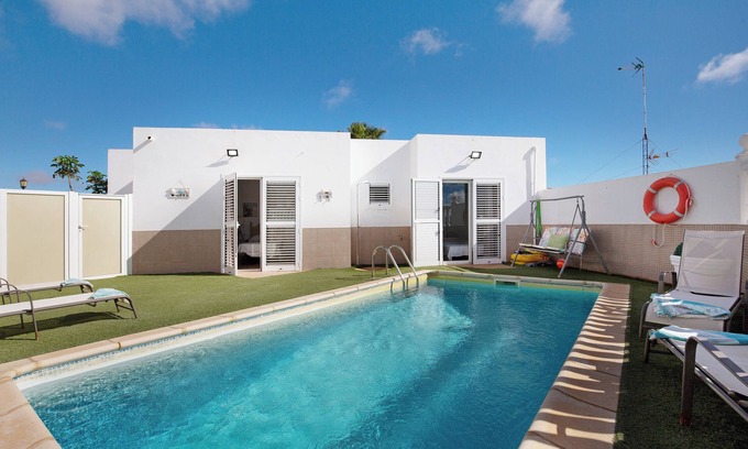 Caleta de Fuste Villa | Villa de vacaciones 'Vv Valdeconcha, Piscina Privada' con vistas al mar, piscina privada y Wi-Fi