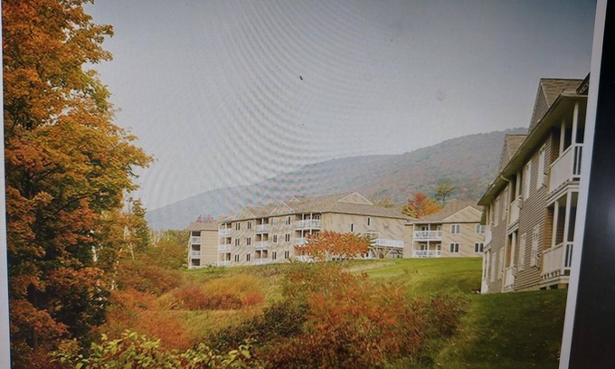 Williamstown Condominio | VACATION VILLAGE IN THE BERKSHIRES MA-2 BDRM CONDO