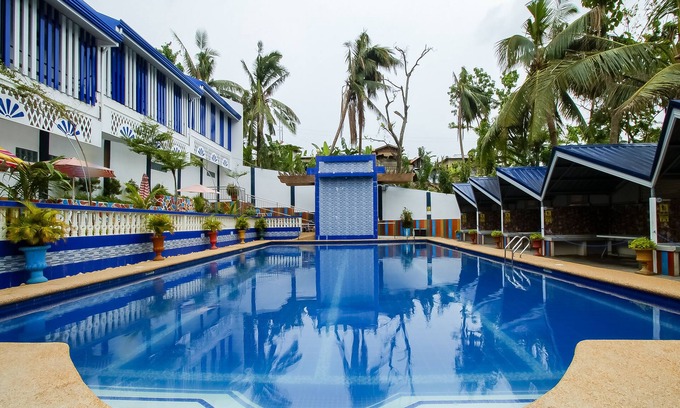Carcar Hotel | Vaccinated Staff - Capital O 849 Carcar Eco Farm Resorts
