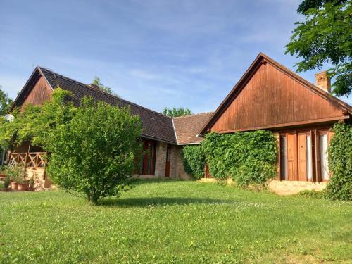 Ispank Casa | Vadszőlős Porta