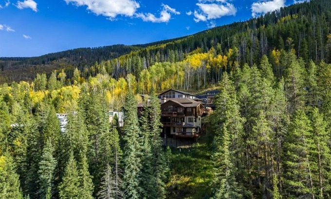 Intermountain Casa | Vail Valley Views, Hot Tub & Parking Included!