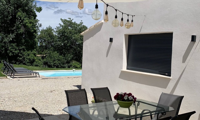 Saint-Marcellin-les-Vaison Villa | Villa Castillo Vaison