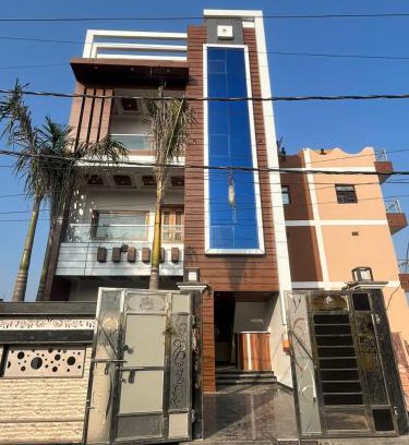 Vrindavan Hotel | Vaishnavi dham