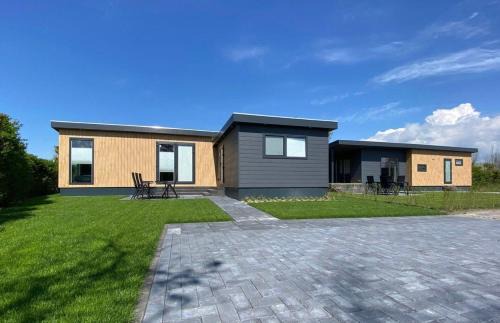 Scherpenisse Chalet De Esquí | Vakantiepark de Zeeuwse Parel - de Schelde