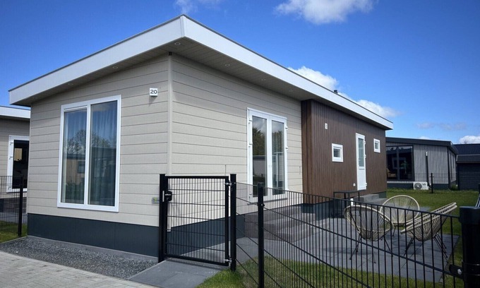 Scherpenisse Chalet De Esquí | Vakantiepark de Zeeuwse Parel - Zeebaars