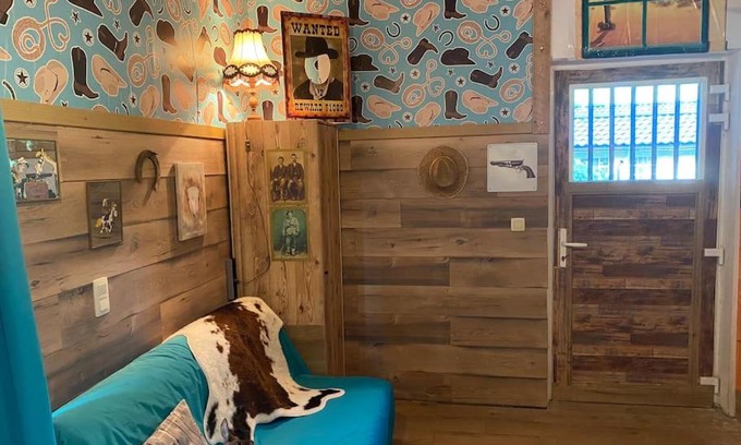 Morialme Apartamento | Valdorado Prison bed