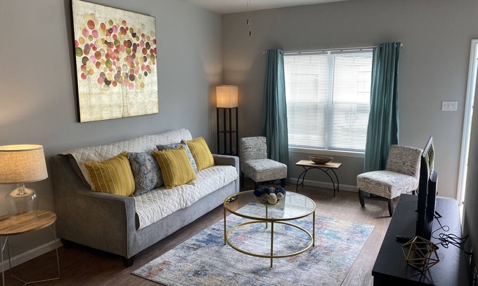 Valdosta Apartamento | Valdosta Oasis: 2BR 2.5 BA near VSU and Downtown