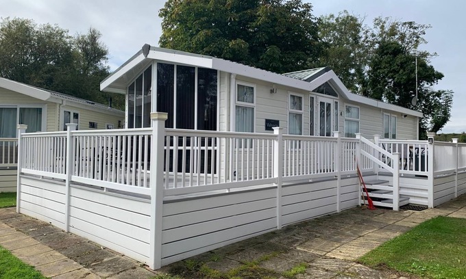 Clacton-on-Sea Cabina | VALENCIA 2 BEDROOMS LAKESIDE LODGE