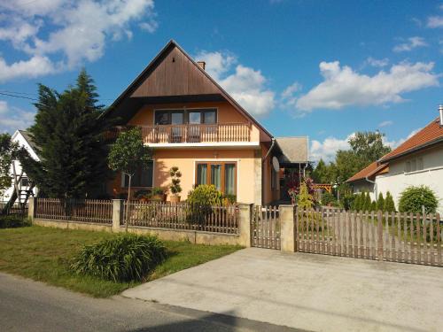 Balatonlelle Casa | Valentin Vendégház
