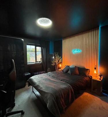 Macclesfield Casa | Valentinos