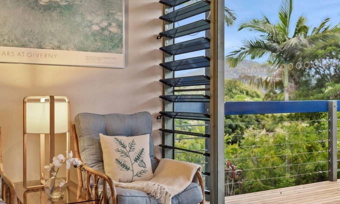 Valla Beach Casa | Valla Beach Shack - A charming three-bedroom beach house