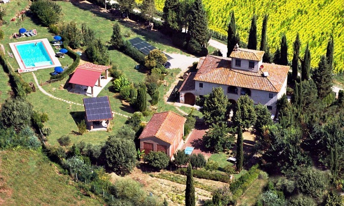 Toiano Cama Y Desayuno | Vallacchi b&b Authentic Acient Tuscany CountryHouse, family welcome