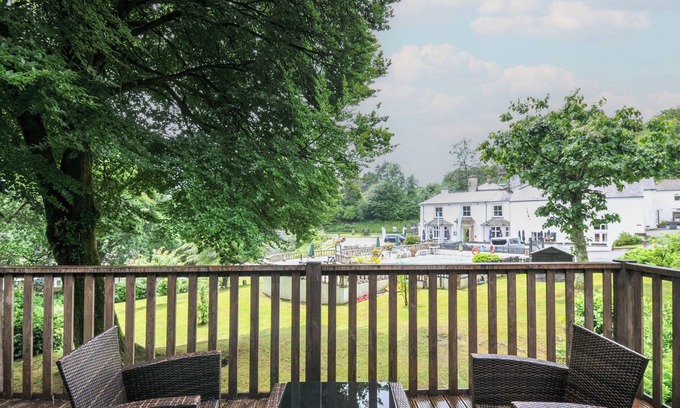 Saint Ann's Chapel Cabaña | VALLEY LODGE 2, pet friendly, with pool in Callington