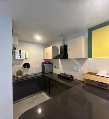 Solan Apartamento | Valley View 1 BHK with Room Service