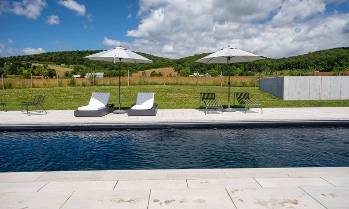 Copake Casa | Valley View: Renovated Cottage, New Addon + Pool