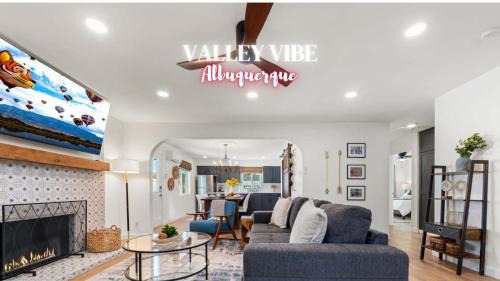 North Valley Casa | ValleyVibe: Modern Comfort in North Valley - an Irvie Home