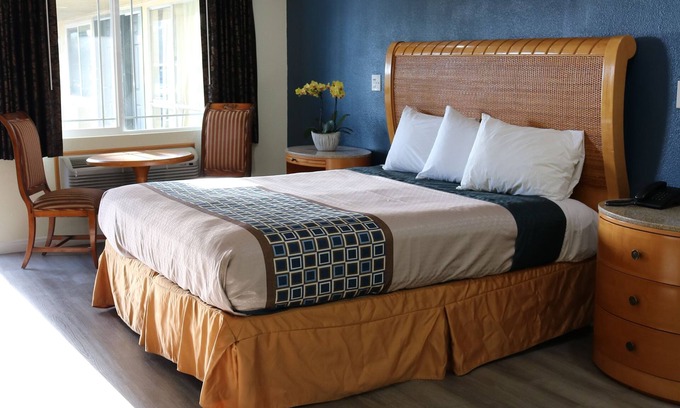 San Ysidro Hotel | Valli Hi Motel
