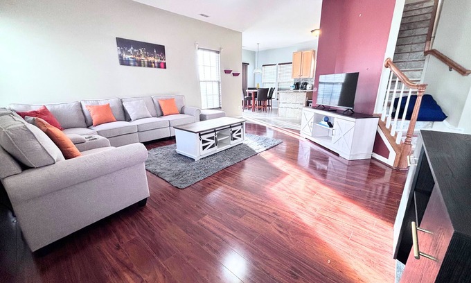 Prosperity Church Road Casa | Value Packed! 4-bedroom home with garage in Charlotte