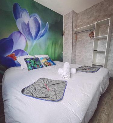 Epinal Casa | Van Gogh gare By Joyca Chambre privée