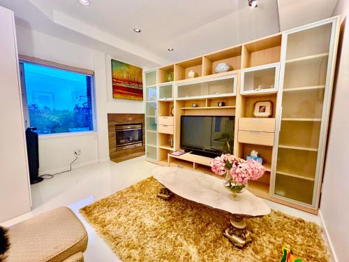 Fraserview Apartamento | Vancouver park home Psalm 37
