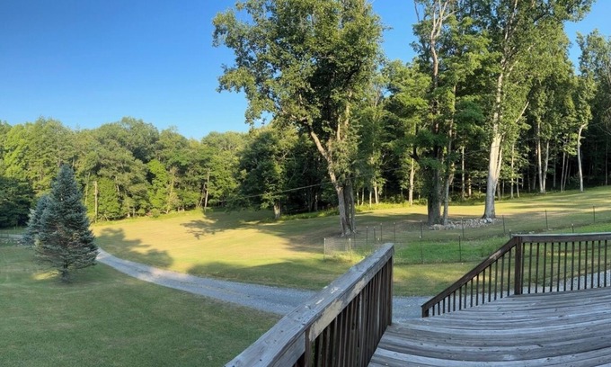 Hico Casa | Vandalia Retreat, 3 bedroom home situated on 10 acres of wooded privacy!