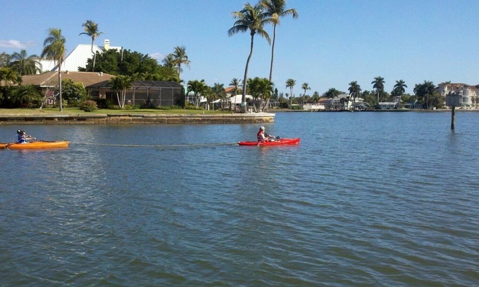 Connors Casa | Vanderbilt Beach Naples Waterfront Home cerca del hotel Ritz