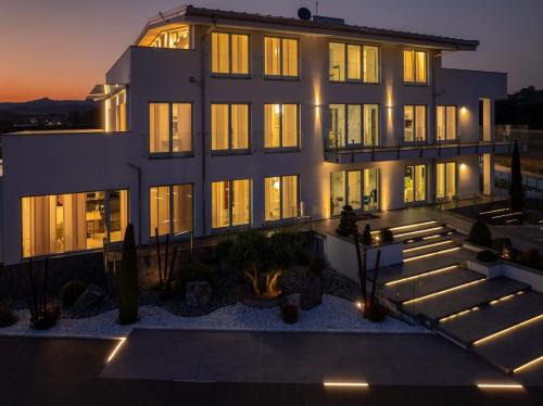 Pollenzo Apartamento | Vanity Tail Luxury Apartments