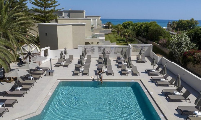 Paralia Kourna Hotel | Vantaris Luxury Beach Resort