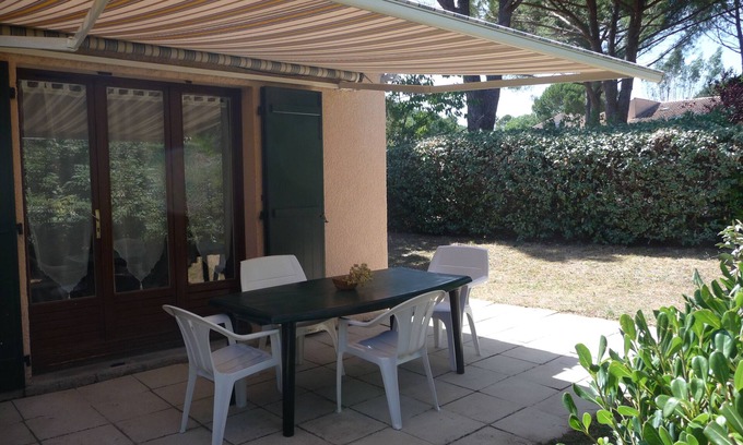 Plan Florent Casa | VAR Cerca de St Raphael, ideal para niños pequeños, deportistas: ciclismo de montaña, tenis, piscina
