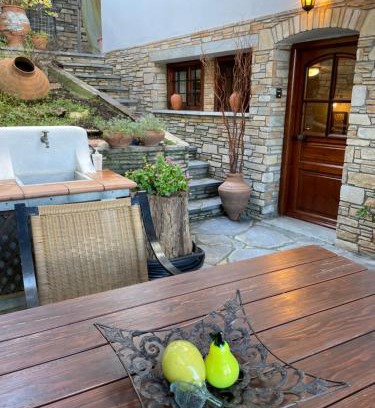 Trikala Apartamento | Varousi House