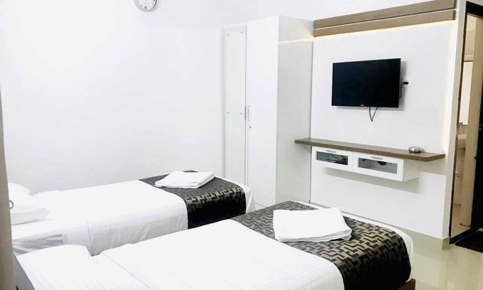 Gokulam Apartamento | VARSHA ENCLAVE DELTA HOUSE