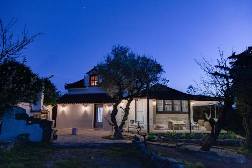 Kalamaki Casa | Vartan's Summer House