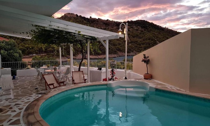 Frourion Casa | Vassilis Retreat