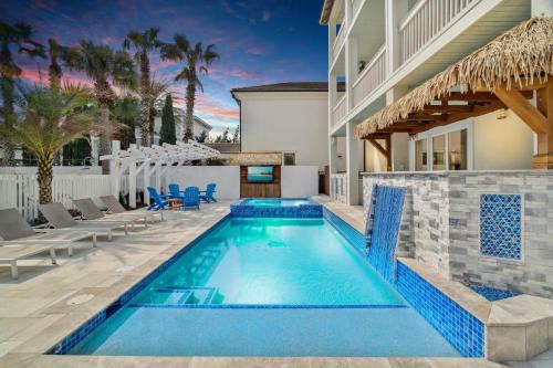 Frangista Beach Casa | Vast Cay Castle With Private Beach And Game Room